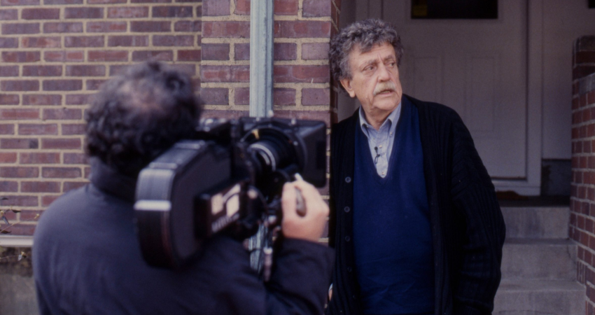 Imagen de la película Kurt Vonnegut: Unstuck in Time, de Robert B. Weide y Don Argott, con la que arrancará el Festival